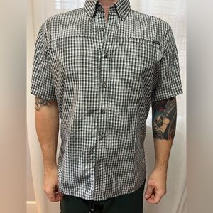 Eddie Bauer - M - light, breathable button down short sleeve.